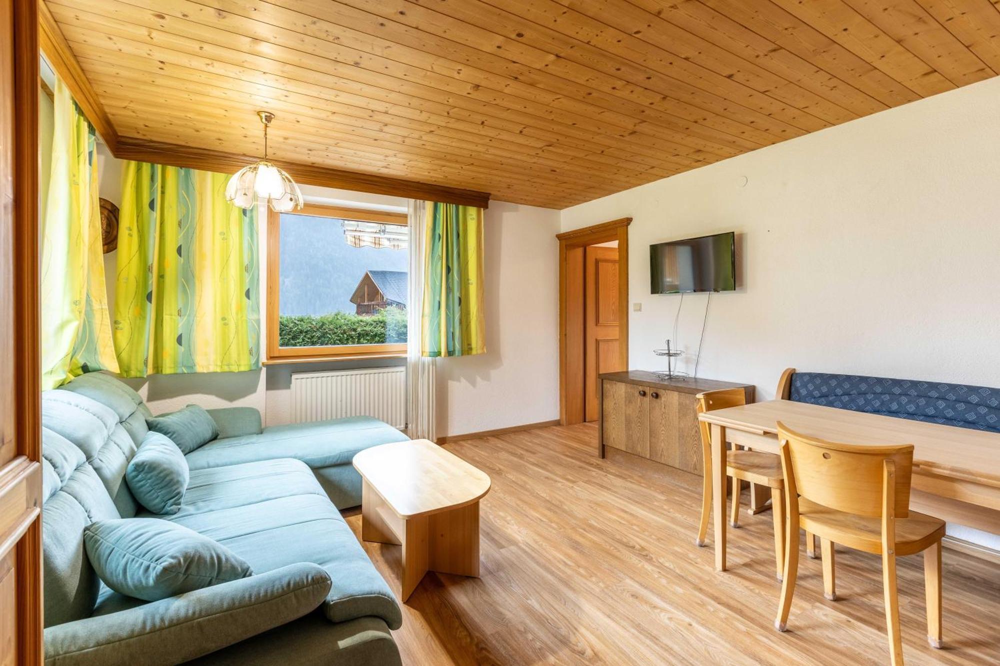Haus Weinberg Apartment Петной ам Арлберг Екстериор снимка