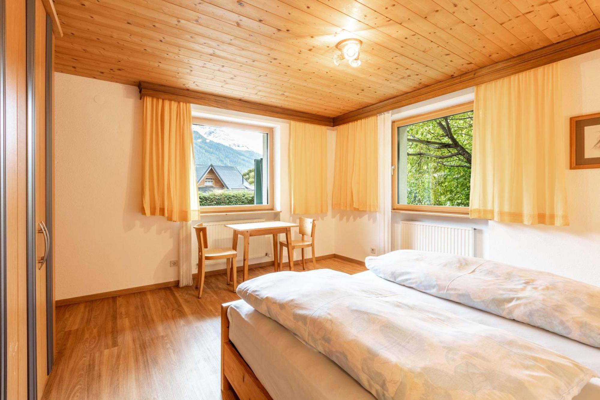 Haus Weinberg Apartment Петной ам Арлберг Екстериор снимка