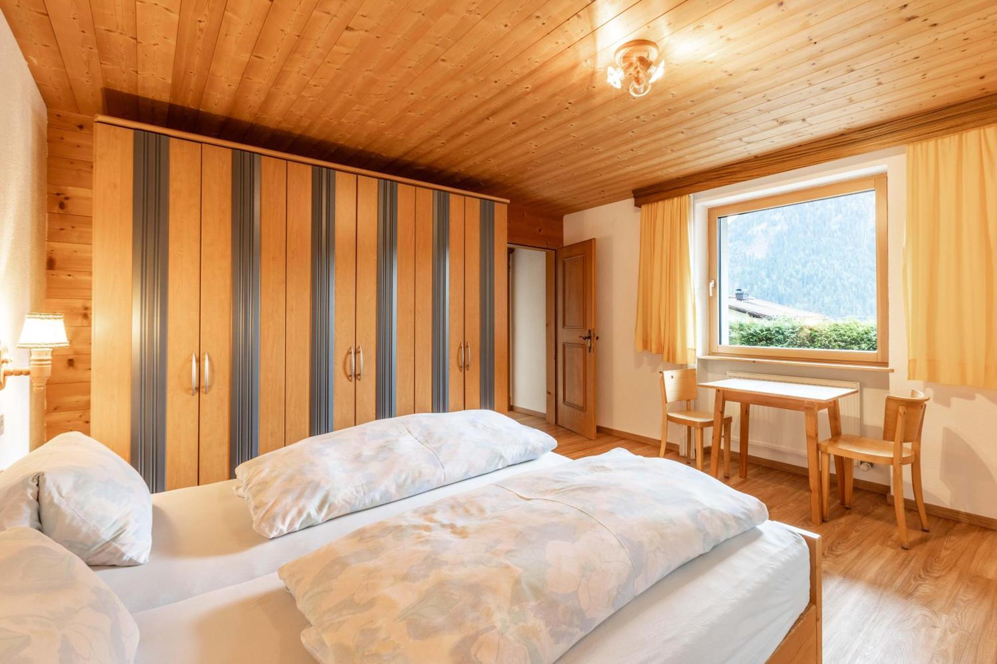 Haus Weinberg Apartment Петной ам Арлберг Екстериор снимка